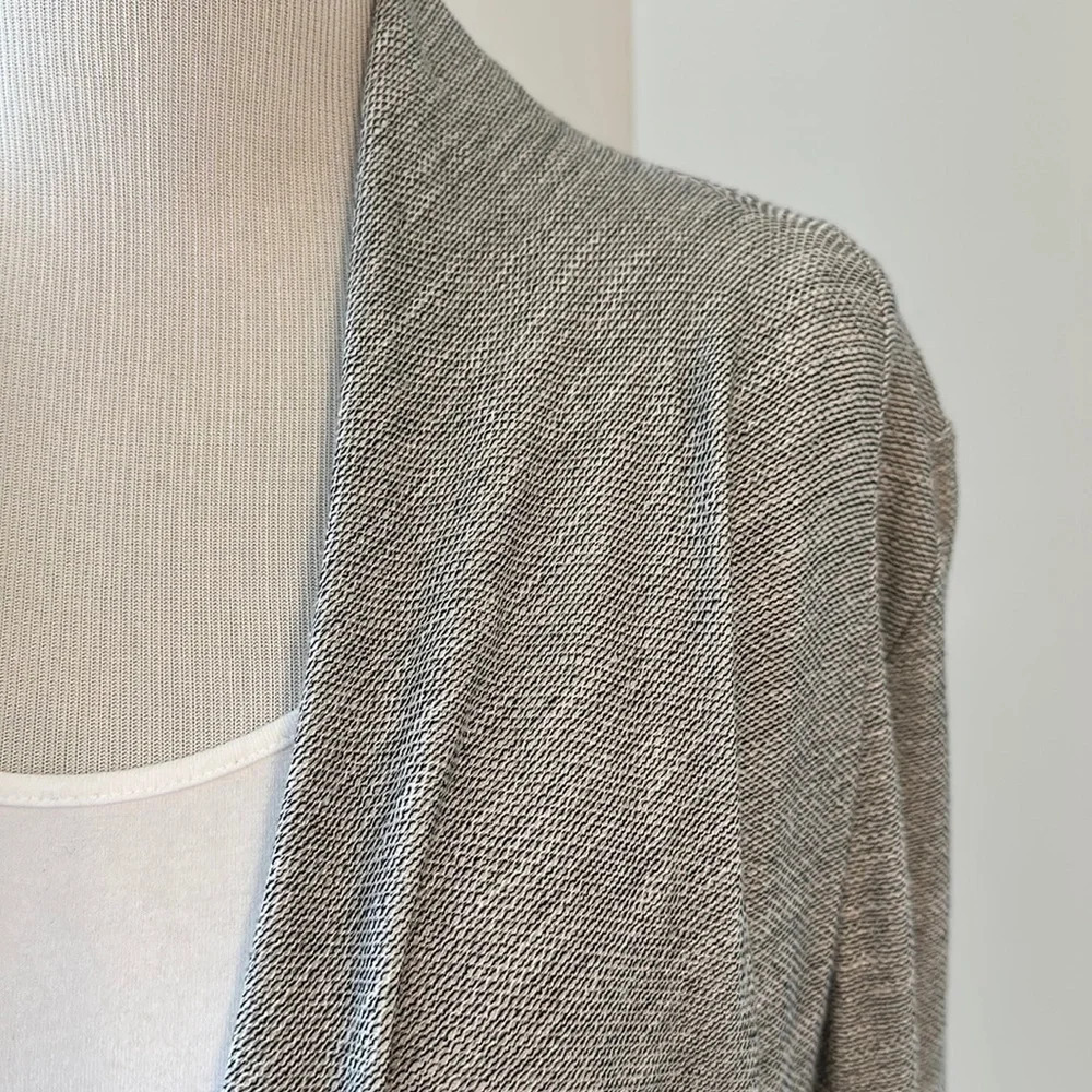 Fabletics Waterfall Cardigan, EUC, Size M - Picture 3 of 10